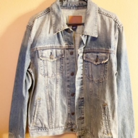 Gap Oversized Light Wash Denim Jacket Size Large - Picture 2 of 4